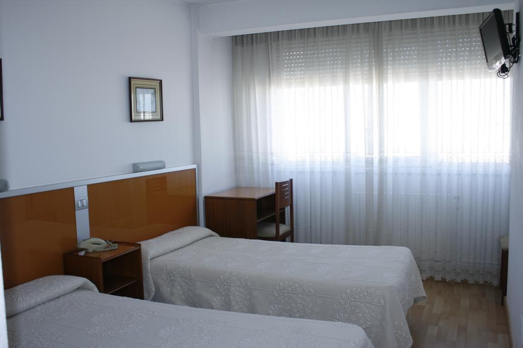 Hostal Liste Station Ла Коруня Стая снимка