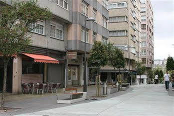 Hostal Liste Station Ла Коруня Екстериор снимка